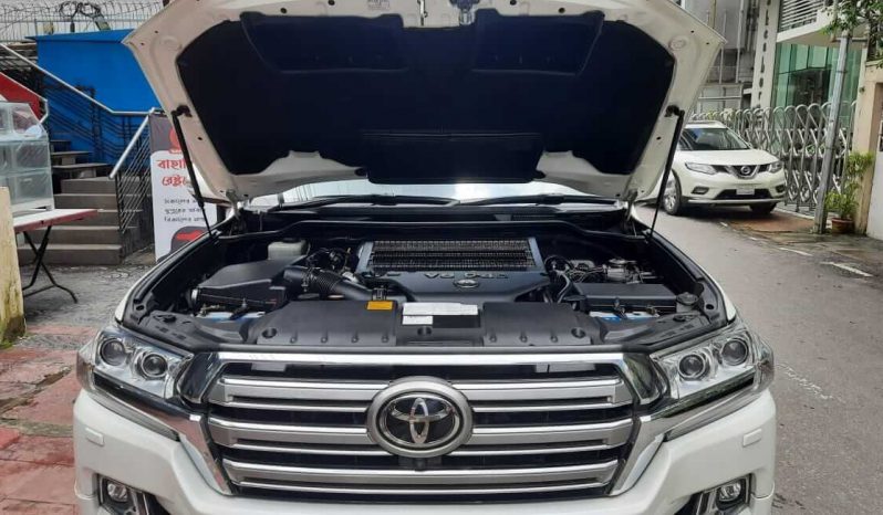 Toyota Land Cruiser V8 2016 full